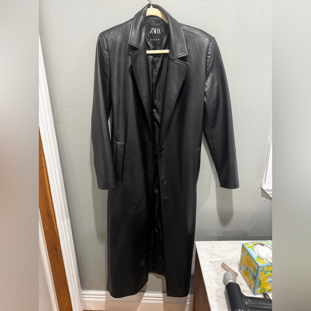 Zara Women's Black Trench Coat - Picture 2 of 7